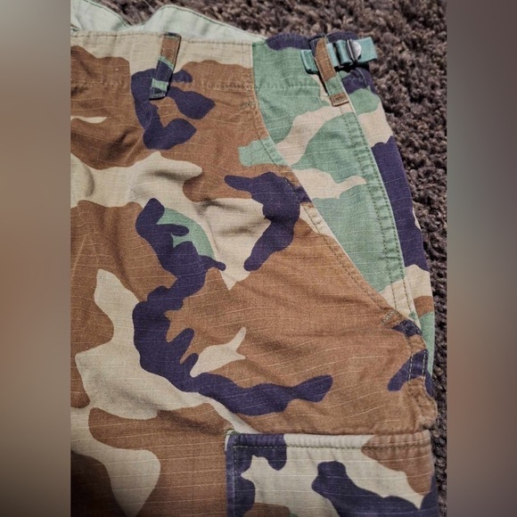 U.S. Military Pant Camouflage Men's Medium Long
Waist 31 to 35 inches Inseam 32 - Picture 5 of 8